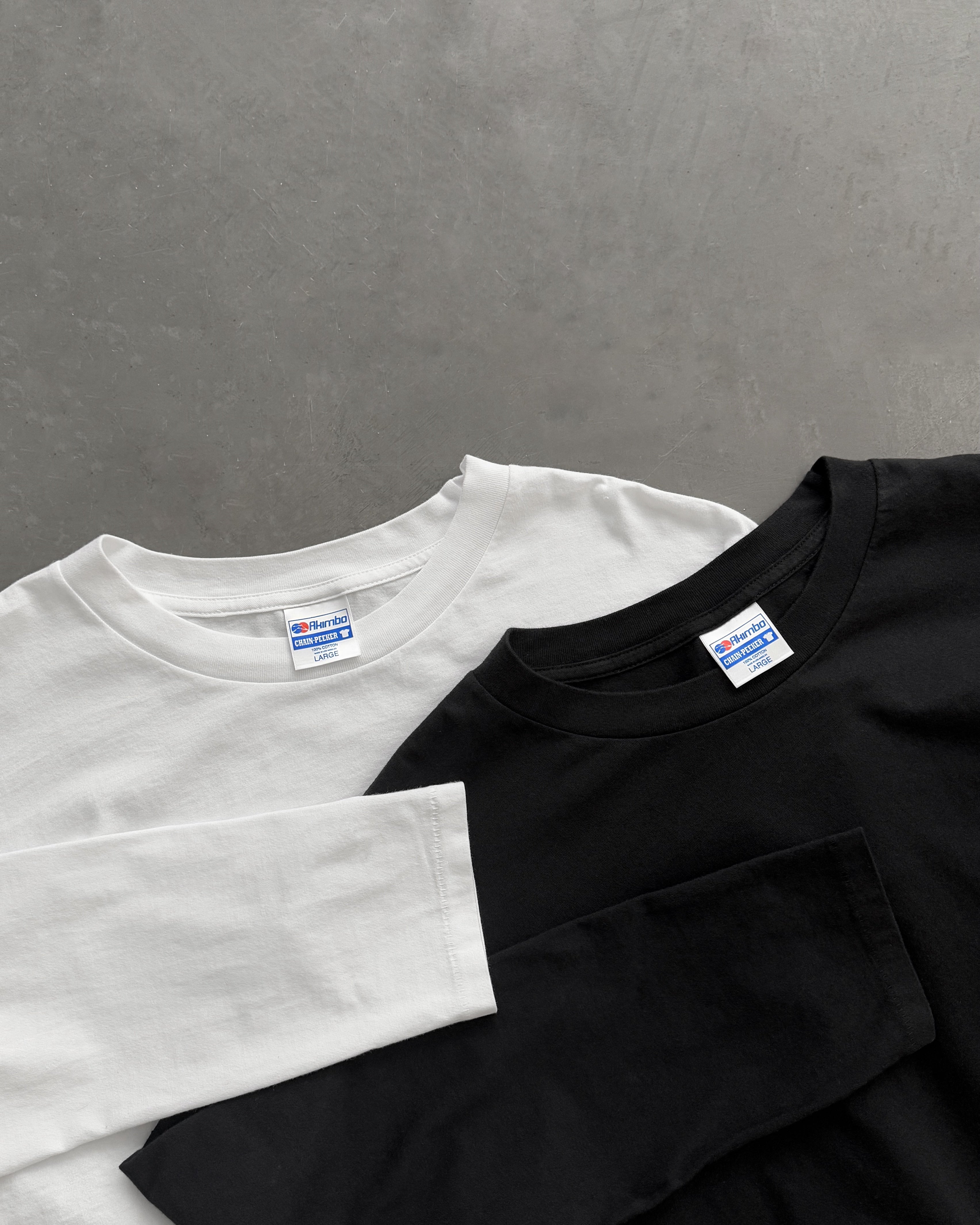 LONG SLEEVE “CHAIN PEEKER” SINGLE STITCHED TEE - BLACK