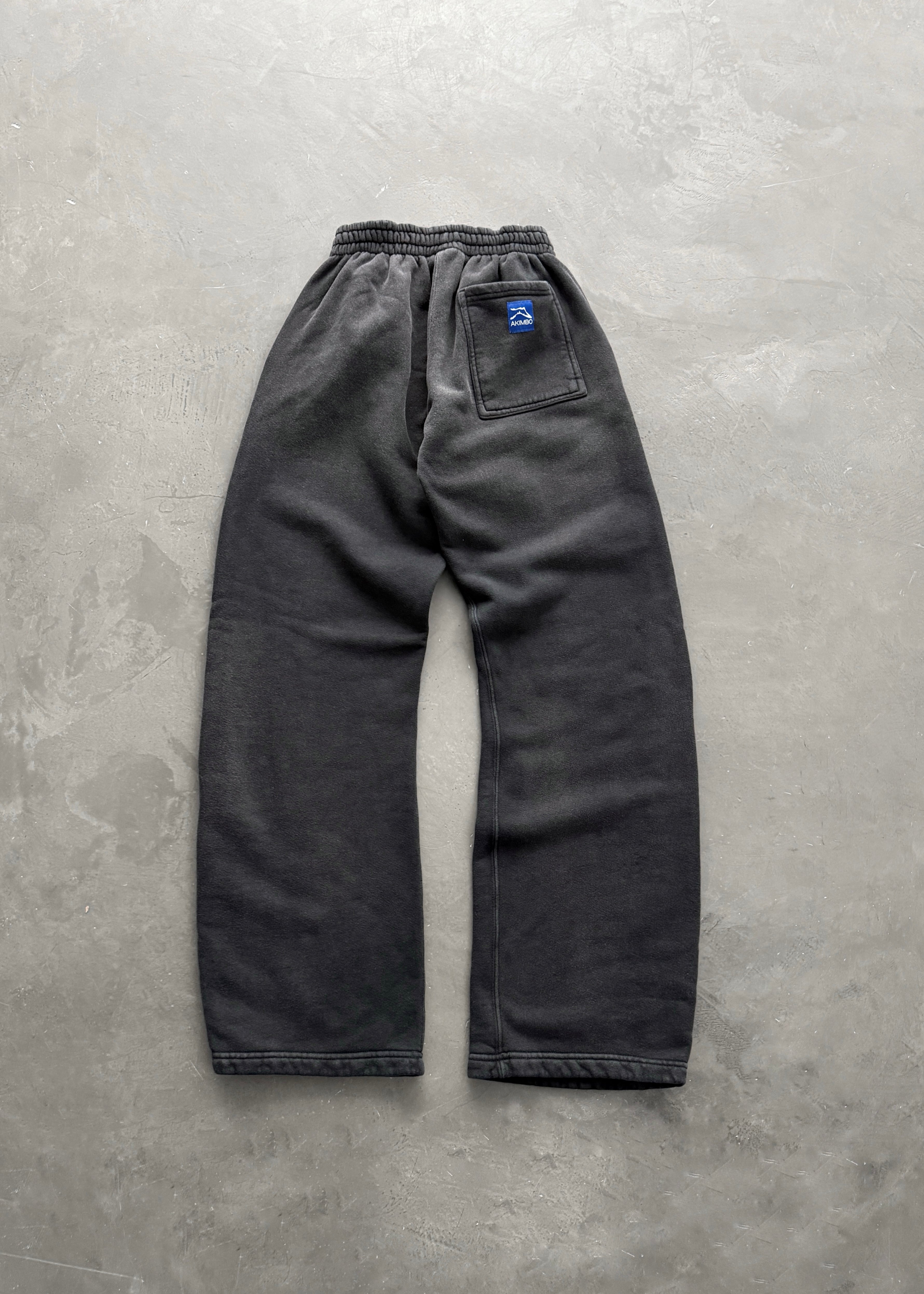 AKIMBO STRAIGHT LEG SWEATPANTS - FADED BLACK