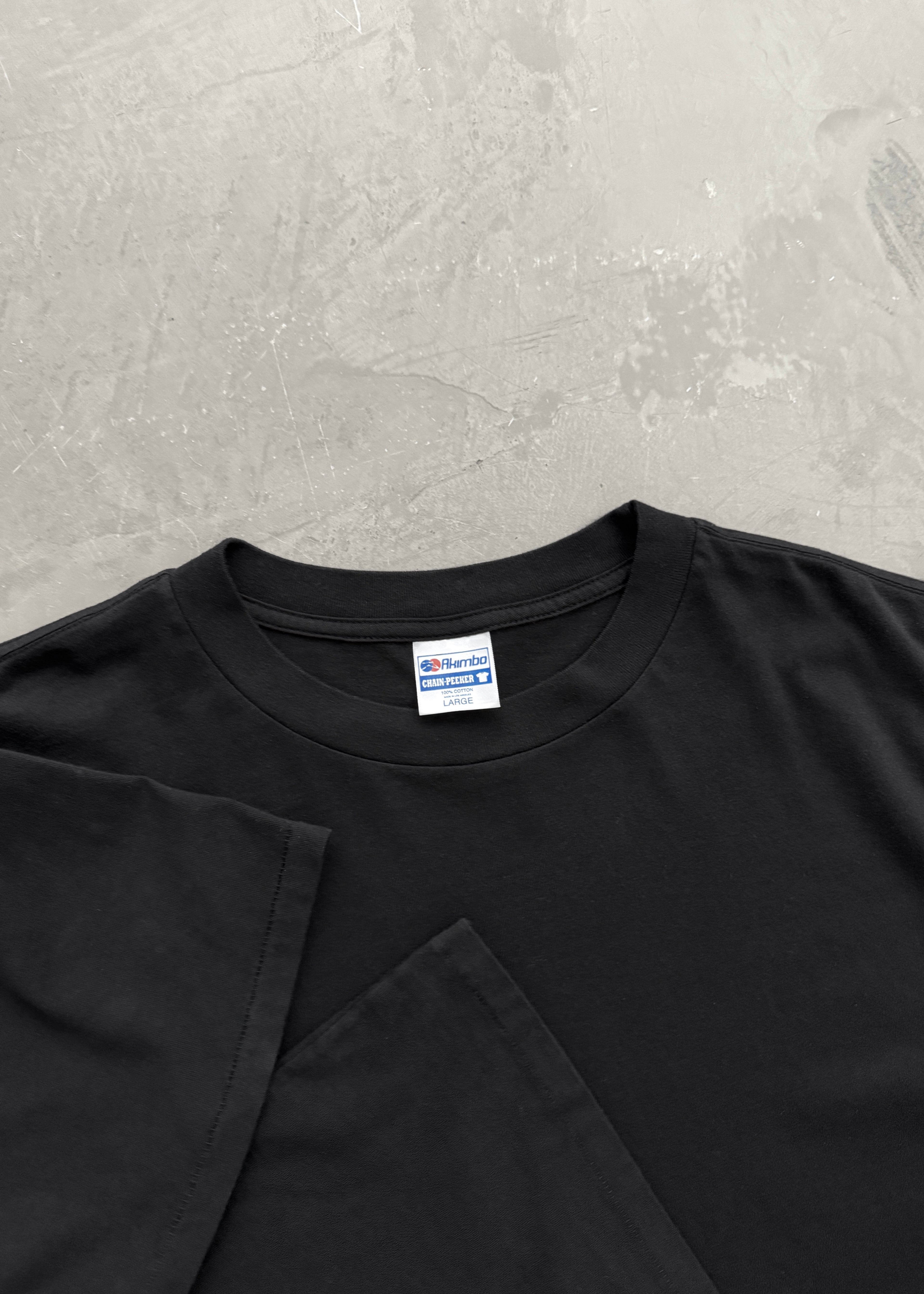 “CHAIN PEEKER” MID WEIGHT TEE - BLACK