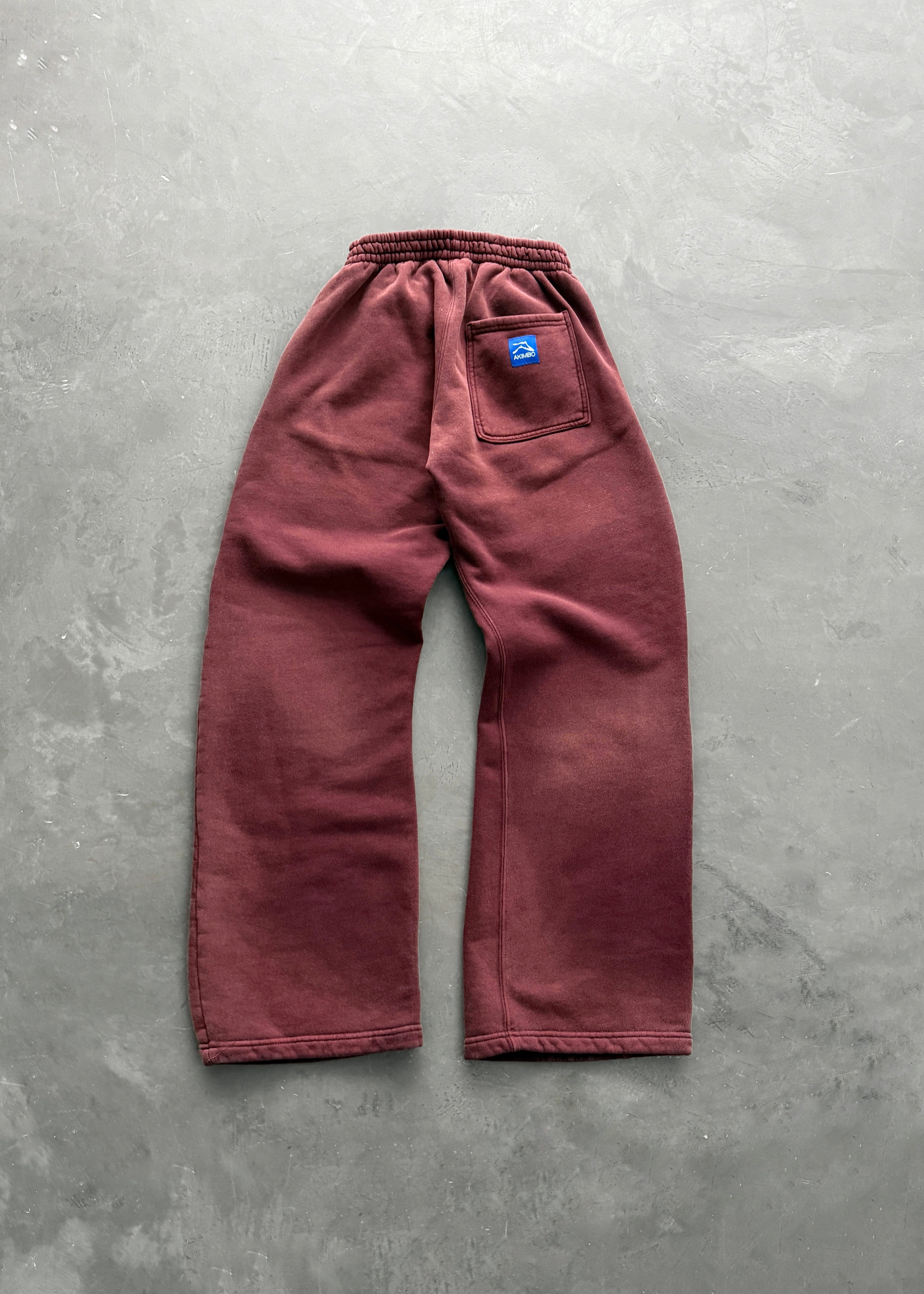AKIMBO STRAIGHT LEG SWEATPANTS - FADED WINE
