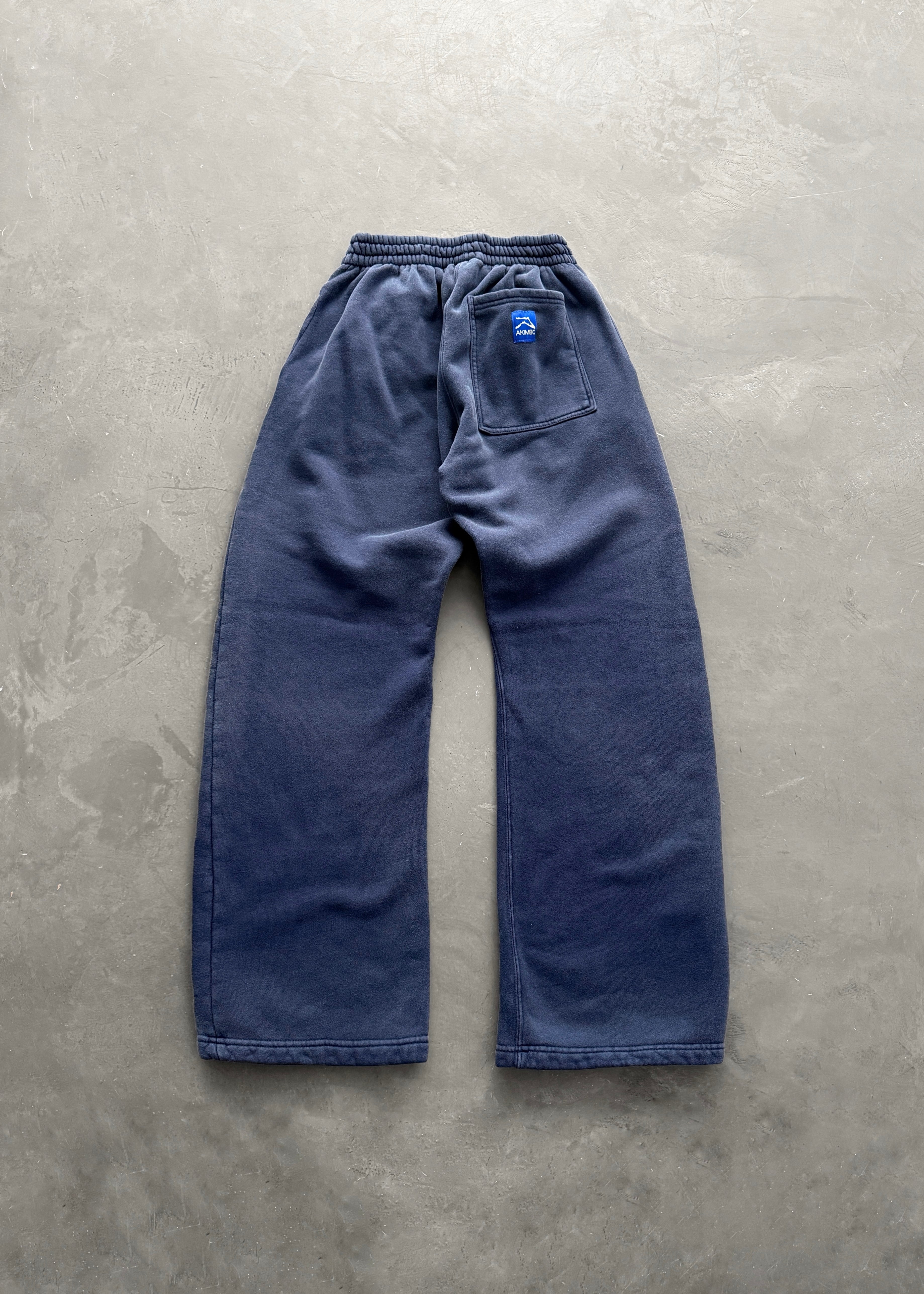 AKIMBO STRAIGHT LEG SWEATPANTS - FADED NAVY
