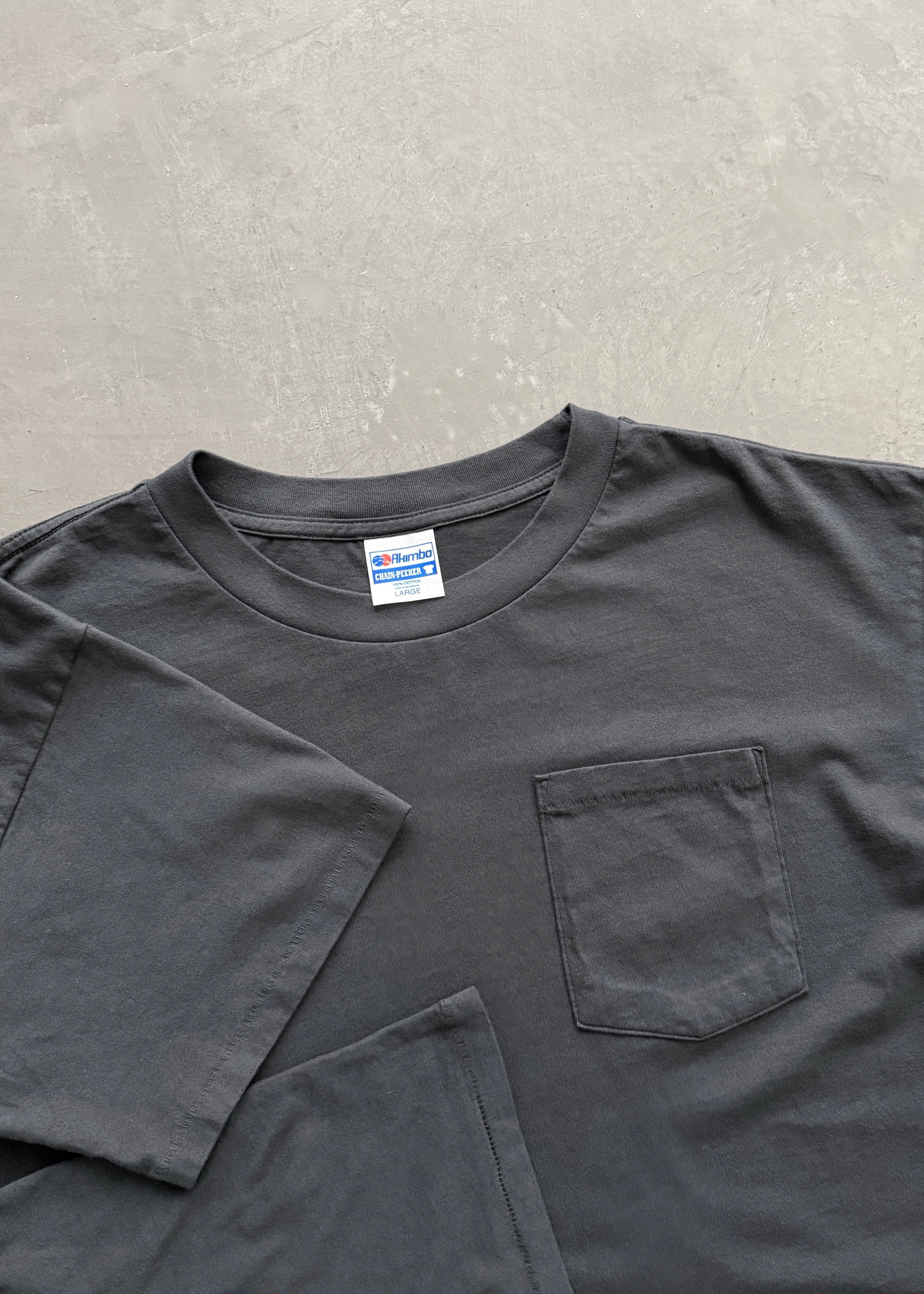 “CHAIN PEEKER” MID WEIGHT POCKET TEE - BLACK